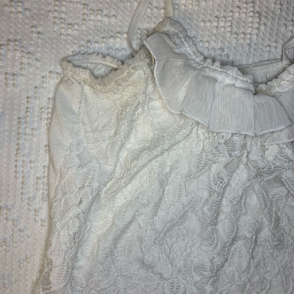 Gilly Hicks lace tank top - Picture 3 of 5